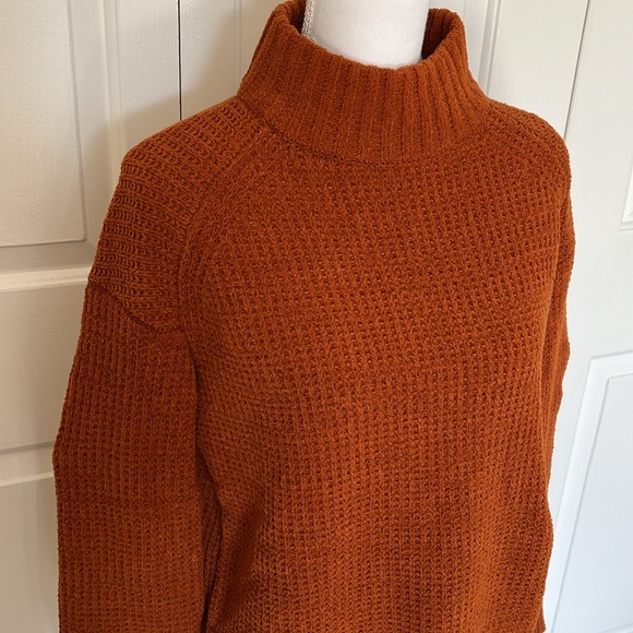 Target Sweater - Picture 5 of 7